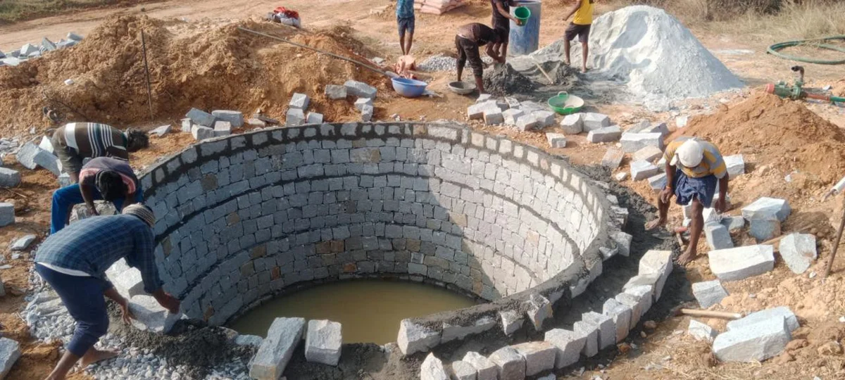 Socio Economic Life: well workers, potters, herders and water workers