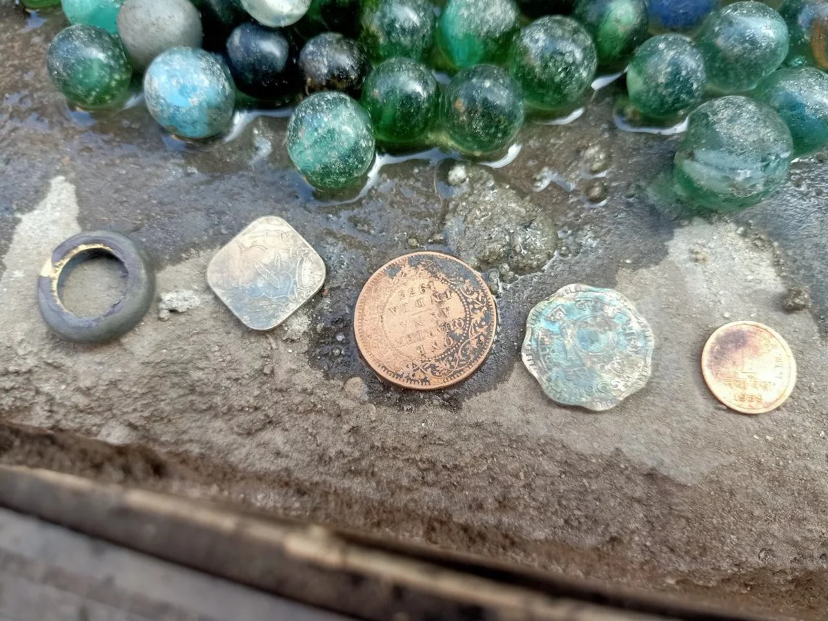 Hydroecological Life: open wells, neighbourhoods and recovered objects